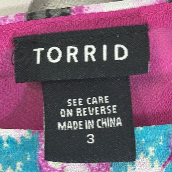 Torrid Top Size 3 3X Tank Cami Lightweight Flowy - Picture 13 of 15